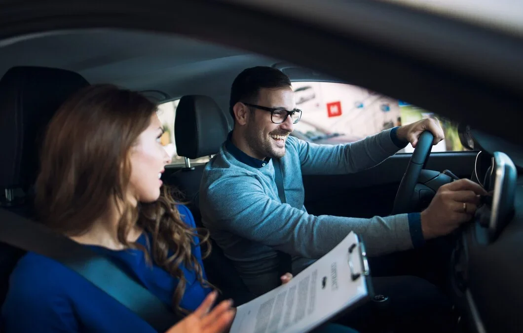 Allt du behöver veta om handledarutbildning i Stockholm – Din väg till körkortet