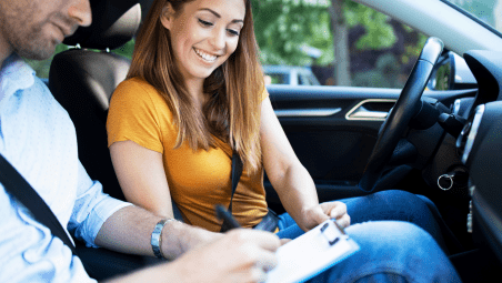 Välj rätt Stockholm trafikskola – Din väg till ett tryggt körkort