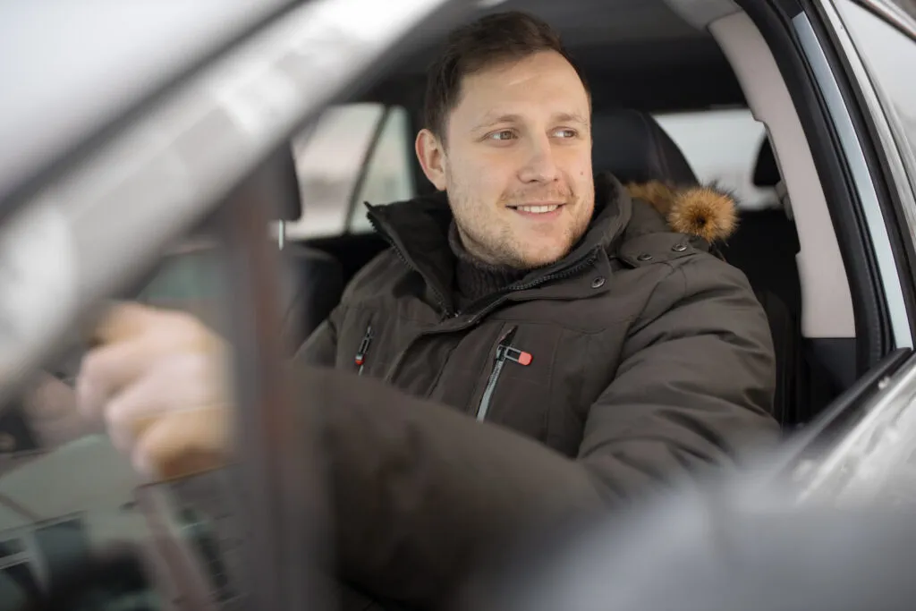 long-distance-relationship-couple-meeting-1024x683